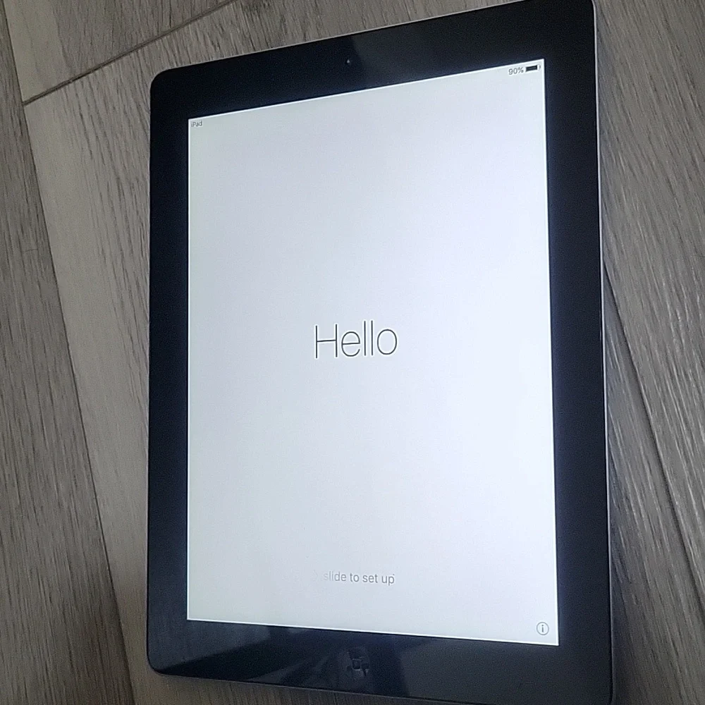 Apple iPad 2 16gb in Sleek Silver Finish